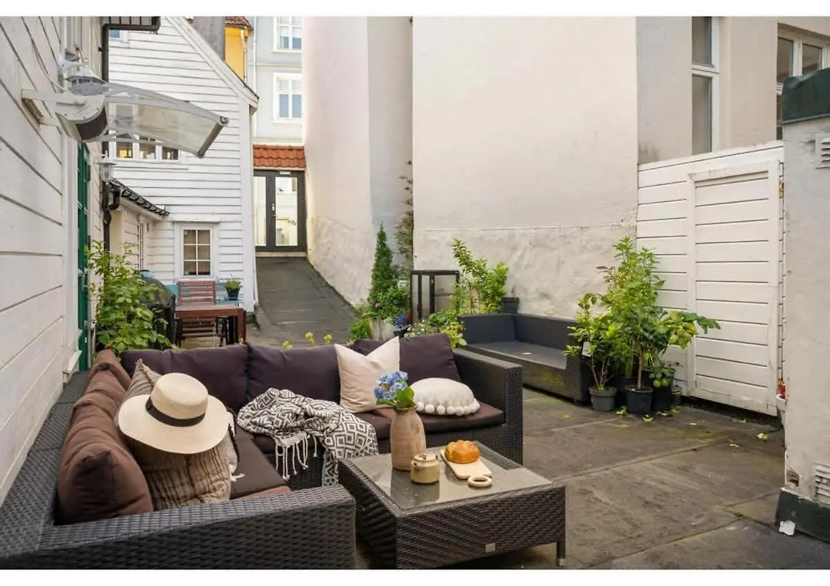 ברגן Dinbnb Apartments L 50 Meters To Bryggen L New 2023 L Sunny Backyard נורבגיה